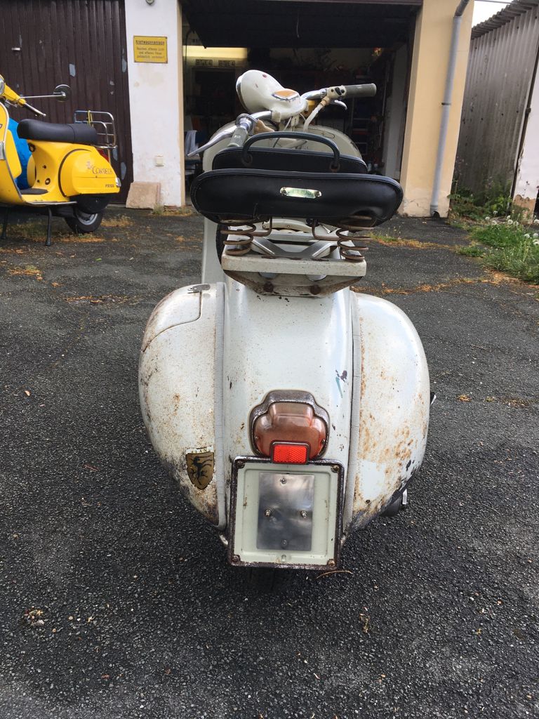 UP-Vespa150-1956_04.jpg